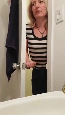 mom masturbating videos